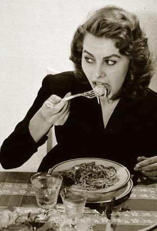 sophia-loren-spaghetti