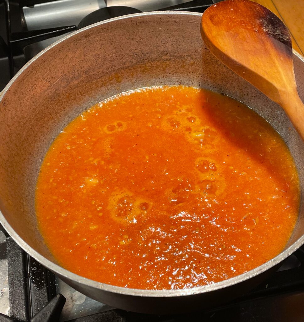 Fresh Tomato Sauce with Rusks
